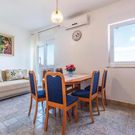 Appartement In 256